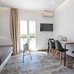 Depis Edem Private Naxos * Pláka