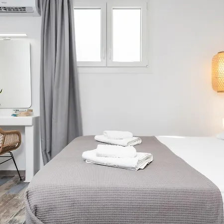 Depis Private Plaka Naxos *