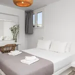 Depis Edem Private Naxos * Плака
