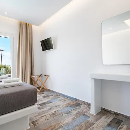 Depis Private Naxos * Pláka